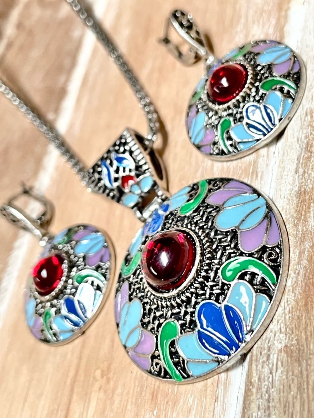 Boho Floral Enamel Pendant Necklace and Earring Set with Red Gem
